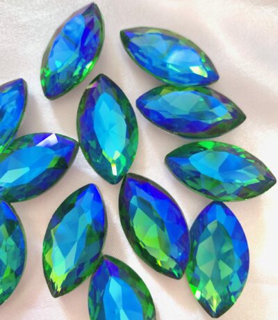 17x32mm Green Blue Glass Silver Foiled Pointed Back Navette Horse Eye Chaton