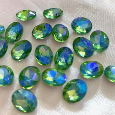 8 x 10mm Green Blue Oval Glass Chatons