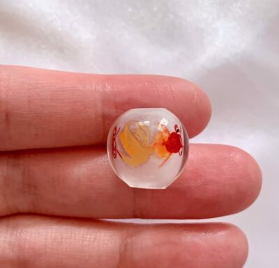 CLOSEUP_14mm Goldfish Chinese Inner Painted Handmade Glass Bead