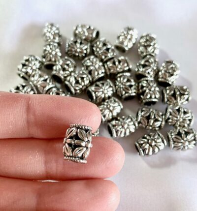 CLOSEUP_Antique Silver Daisy Floral Filigree Metal Barrel Large Hole Spacer Bead