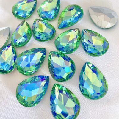 18x25mm Green AB Glass Silver Foiled Pointed Back Tear Drop Shaped Chaton