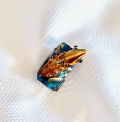 TOP VIEW Lampwork Brown Frog or Toad Blue Glass Bead with 925 Silver End Caps