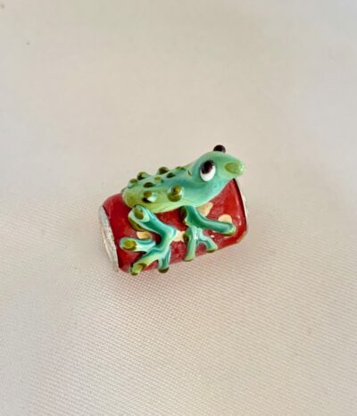 Lampwork Green Frog or Toad Red Glass Bead with 925 Silver End Caps