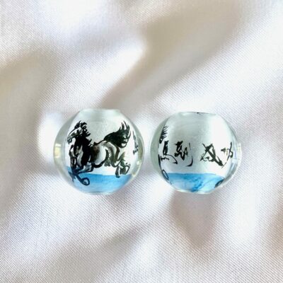 SIDE BY SIDE_20mm Black Horse Round Chinese Inside Painting Handmade Glass Bead